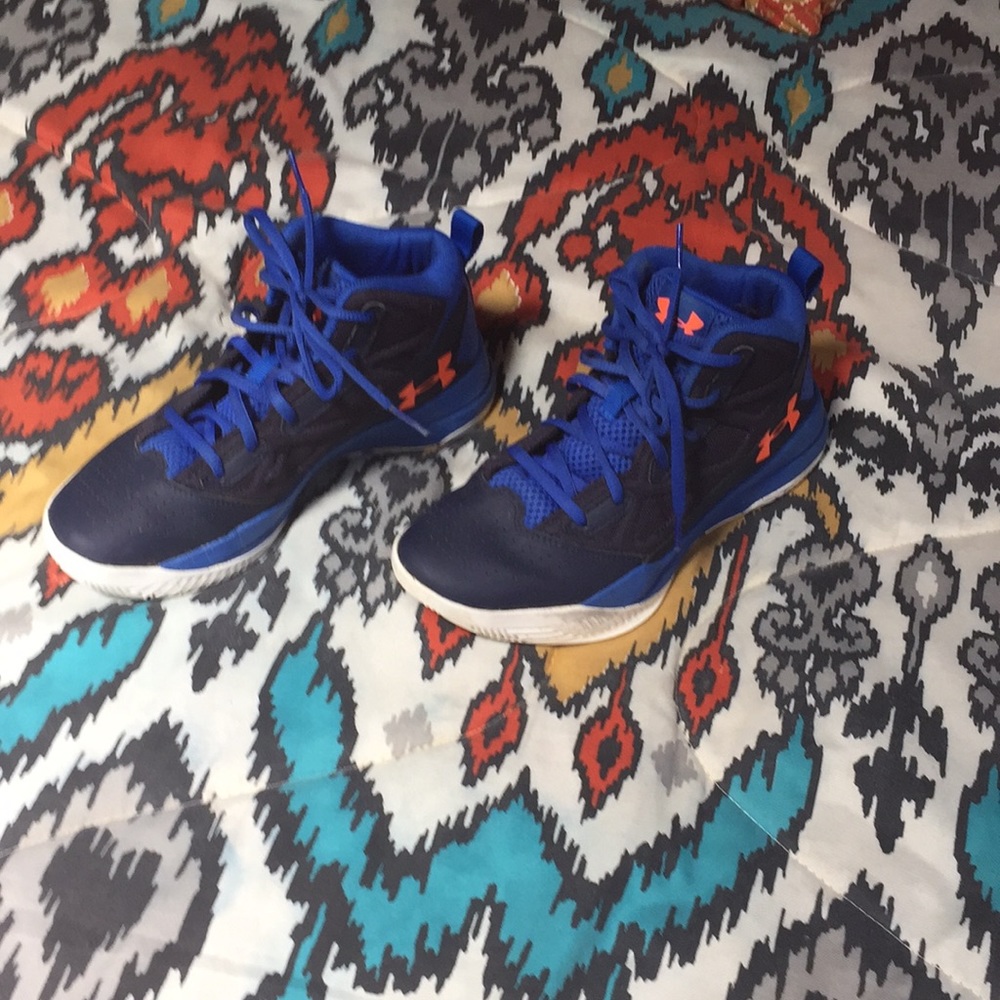 Under armour boys shoes